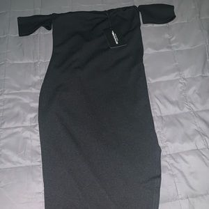 Strapless dress with cuffs